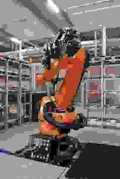 KUKA QRS robot