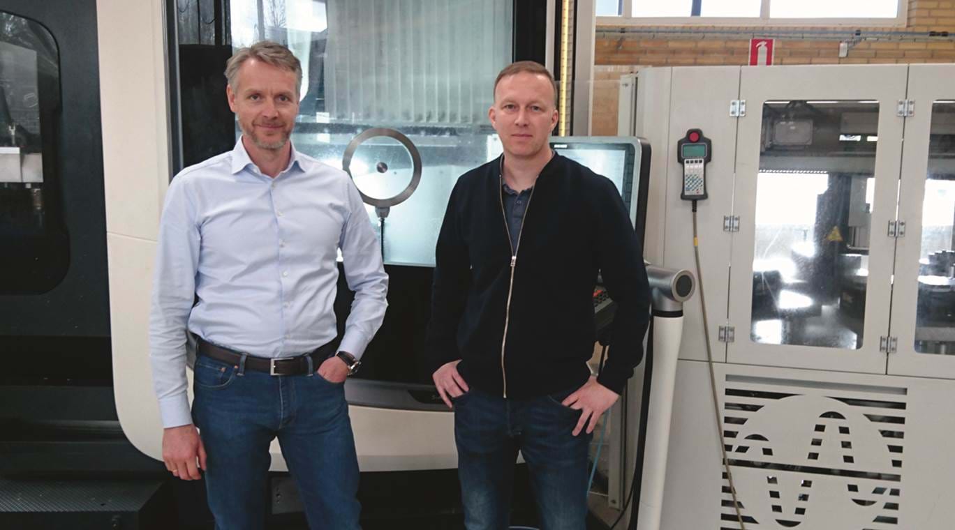 Opkøb af Ny Stenderup Maskinfabrik i 2018. Her ses Flemming Graversgaard og Torben Pryds