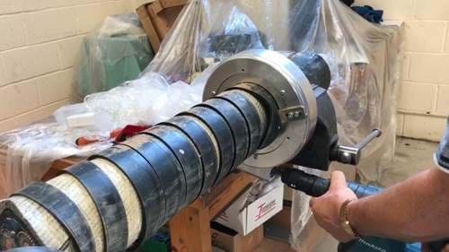 BJ-Gear snekkegear brugt til kabelstripper
