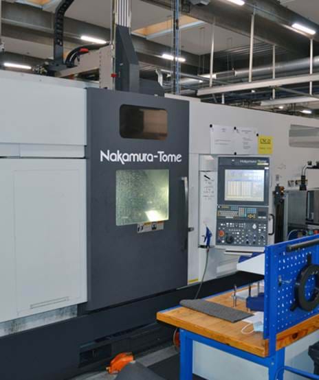 Nakamura-Tome WT-300 CNC drejecenter med stang